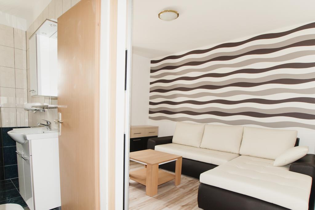 Apartments Toka Petrčane Zimmer foto